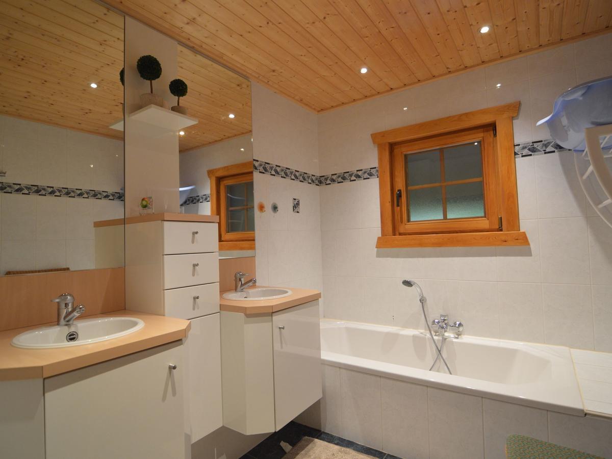 Charming Chalet With Private Garden In Stavelot Hockai 外观 照片